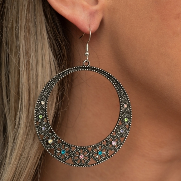 Bodaciously Blooming Earrings